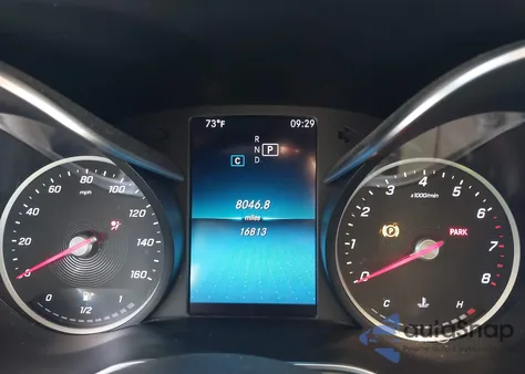 2019 Mercedes-Benz C 300 z USA, uszkodzony, nr VIN 55SWF8DB8KU313321